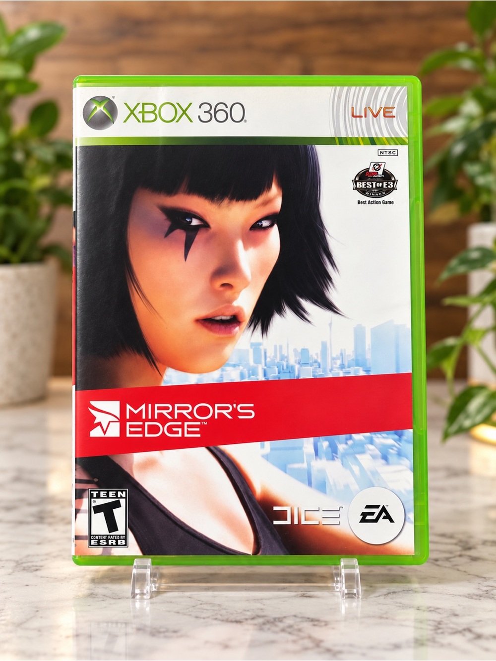 Mirror's Edge (Xbox 360) - White & Red Cover